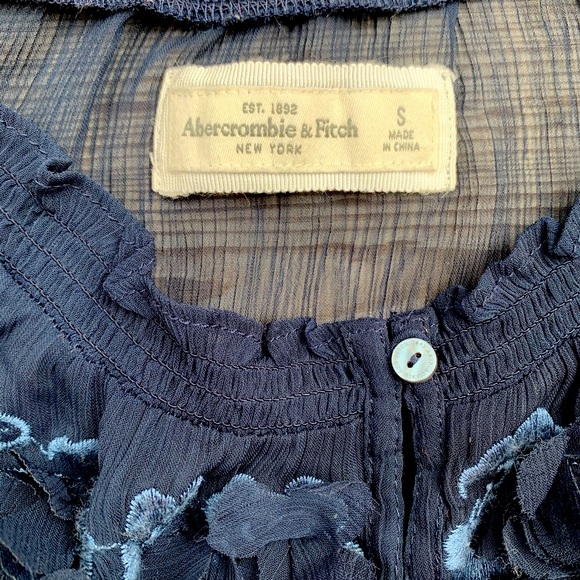 ⬇️ Abercrombie & Fitch Navy Blouse Small - Picture 3 of 4